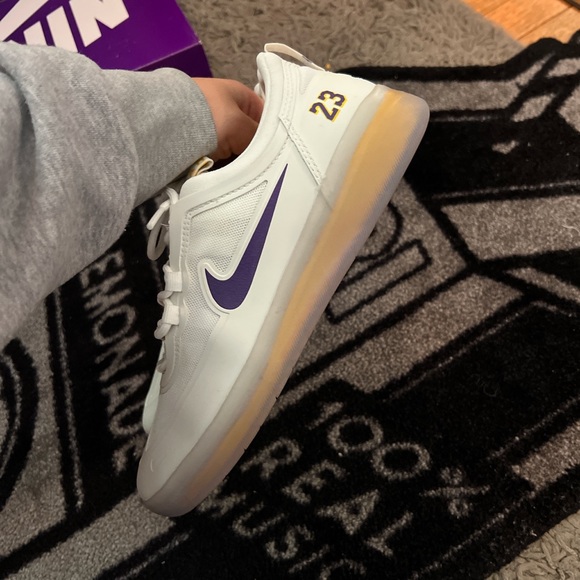 Nyjah x NBA sneakers - Picture 3 of 4